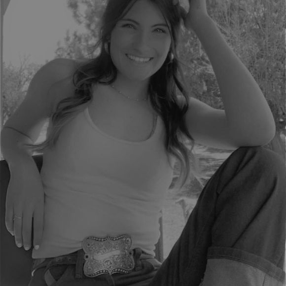 Meet your Posher, Elizabeth - Picture 1 of 1